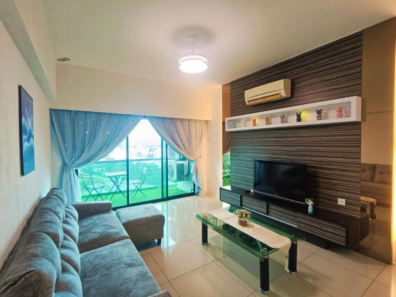K. Riverfront Apartment Ipoh Exteriör bild