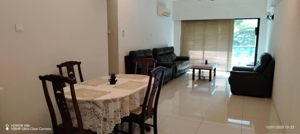 K. Riverfront Apartment Ipoh Rum bild